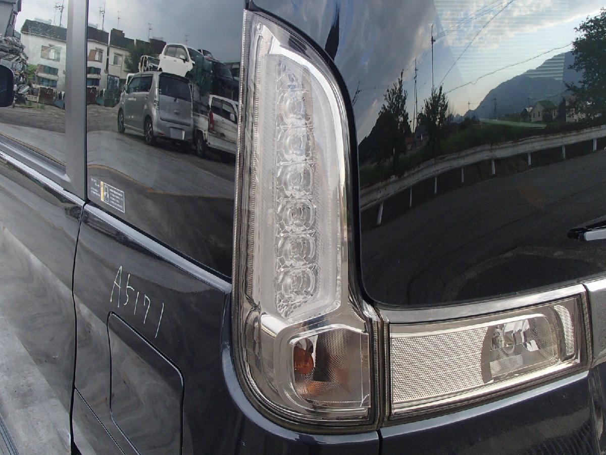 MK32S スペーシアカスタム ■ 左テールライト H25/6~H27/5拍卖