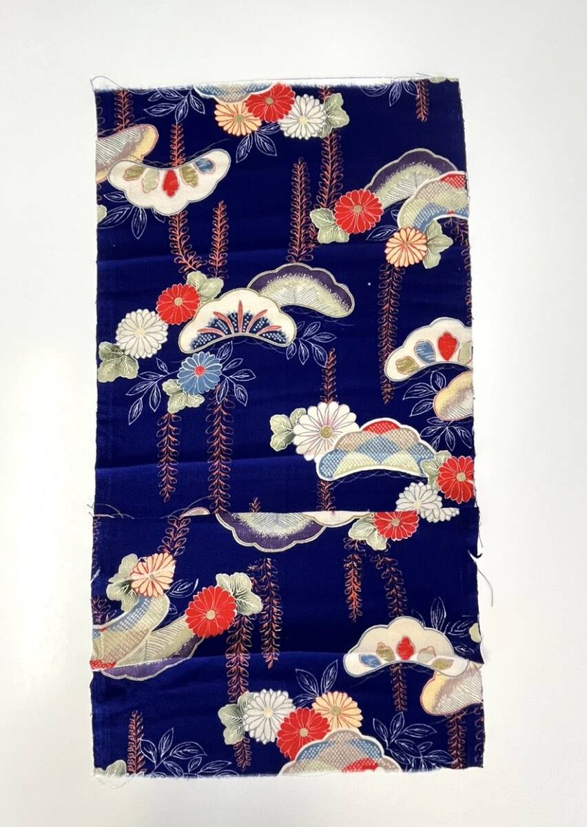 花とら●アンティーク端切れ リメイク 素材 細工用 ちりめん 紺紫 松 菊 240803-11拍卖