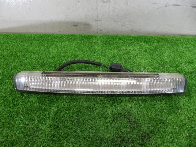 エルグランド DBA-TE52 ハイマウントランプ QR25DE QAB P3652 26590-1A50B 241711拍卖