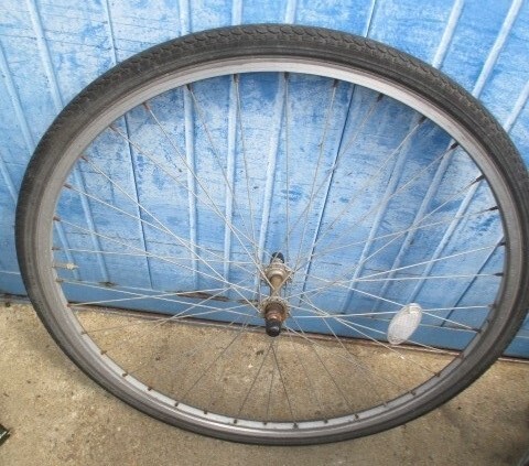 26インチ前輪  (アルミホイール タイヤ・チュ-プ セット )   (上413)拍卖