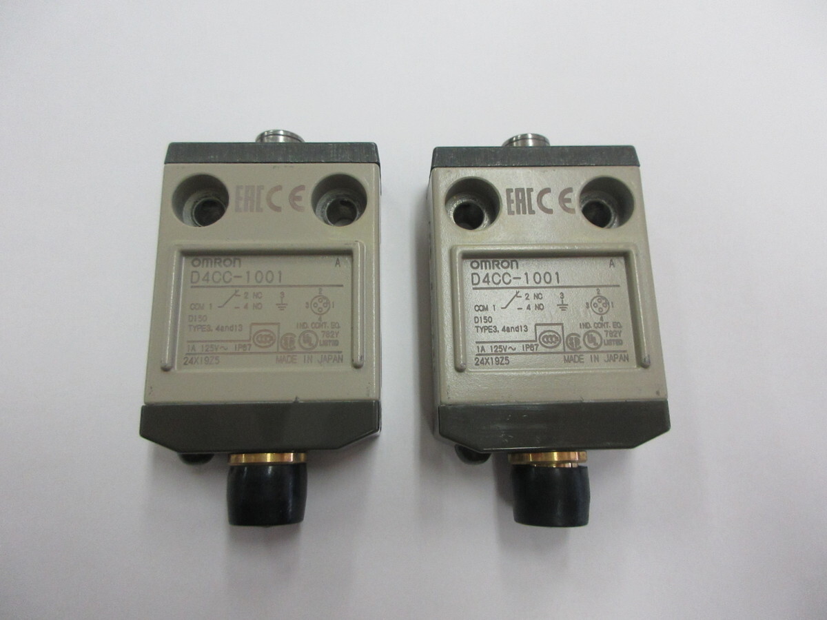00102 OMRON 小形リミットスイッチ D4CC-1001拍卖