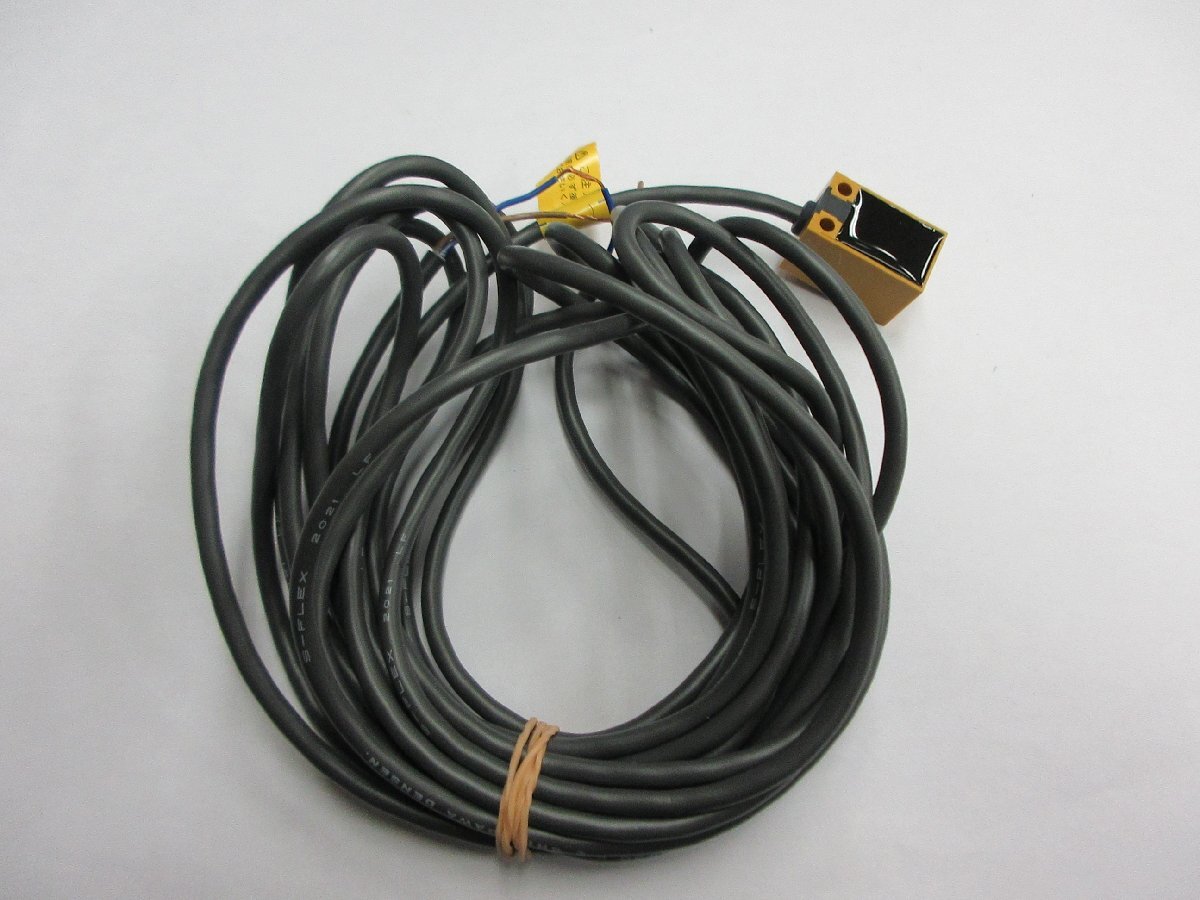 00489 OMRON 角柱型標準タイプ近接センサ 5m TL-Q5MD1拍卖