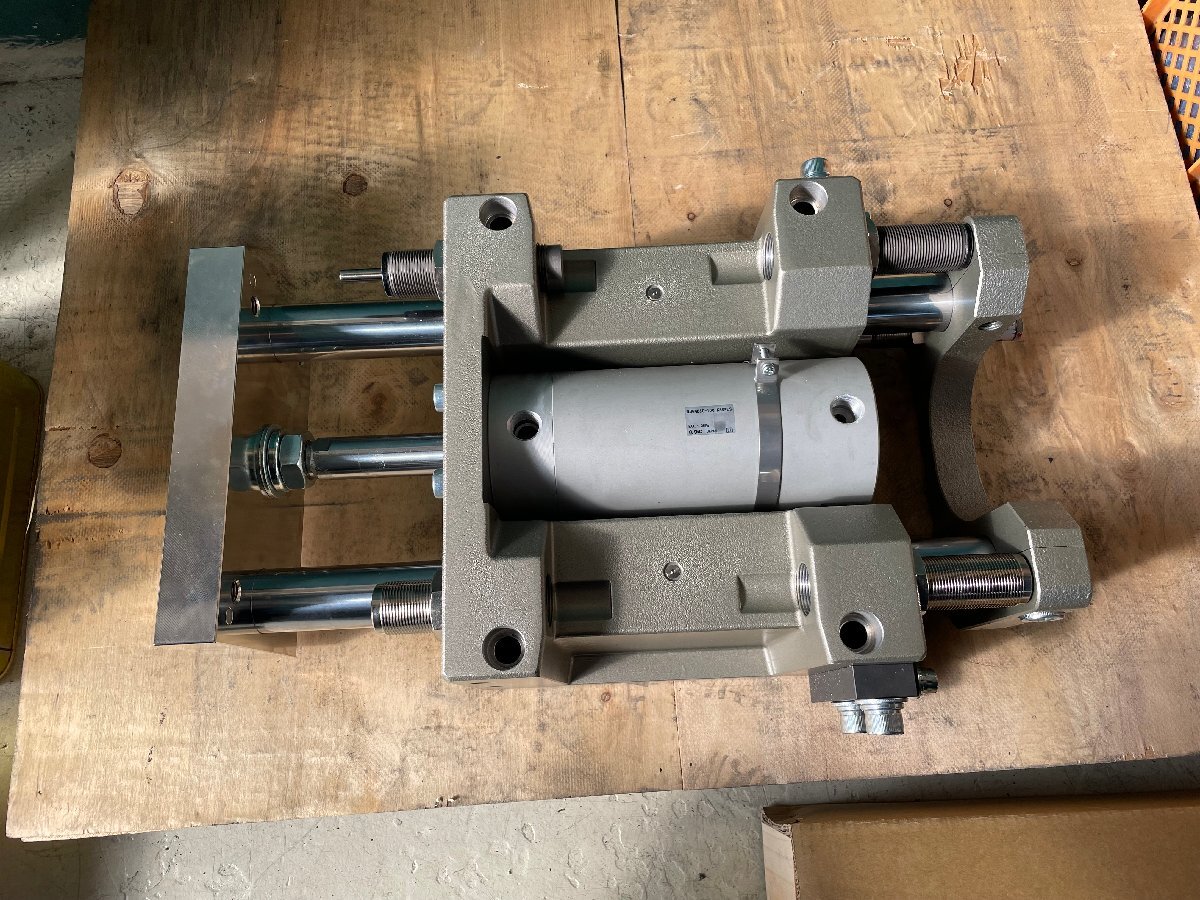 00799 SMC ガイド付シリンダ MGGMB80-100-K59WLS拍卖