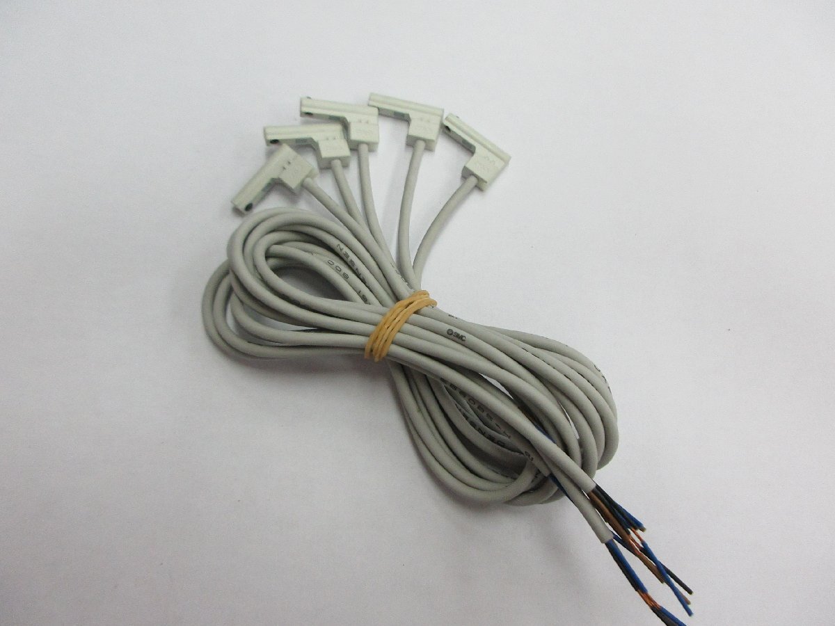 00351 SMC 無接点オートスイッチ 一般(汎用)形/直接取付タイプ D-M9NV 0.5m 5本セット拍卖