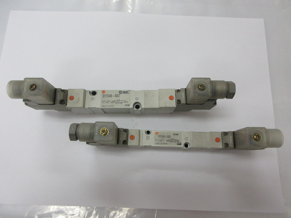 00075 SMC 5ポートソレノイドバルブ ベース配管形 SY5540-5DZ拍卖