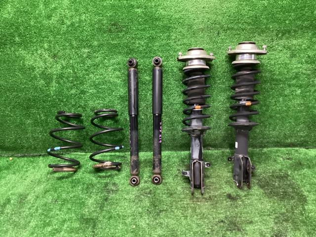 AZワゴン DBA-MJ22S ストラット・アブソーバーセット(1台分) FX-Sスペシャル 38G拍卖