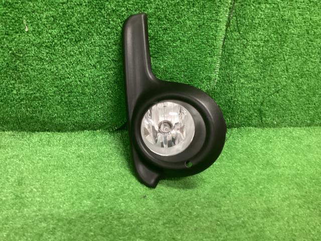 デイズルークス DBA-B21A 右フォグランプ ハイウェイスター ターボ FMR 26154-6A00A拍卖