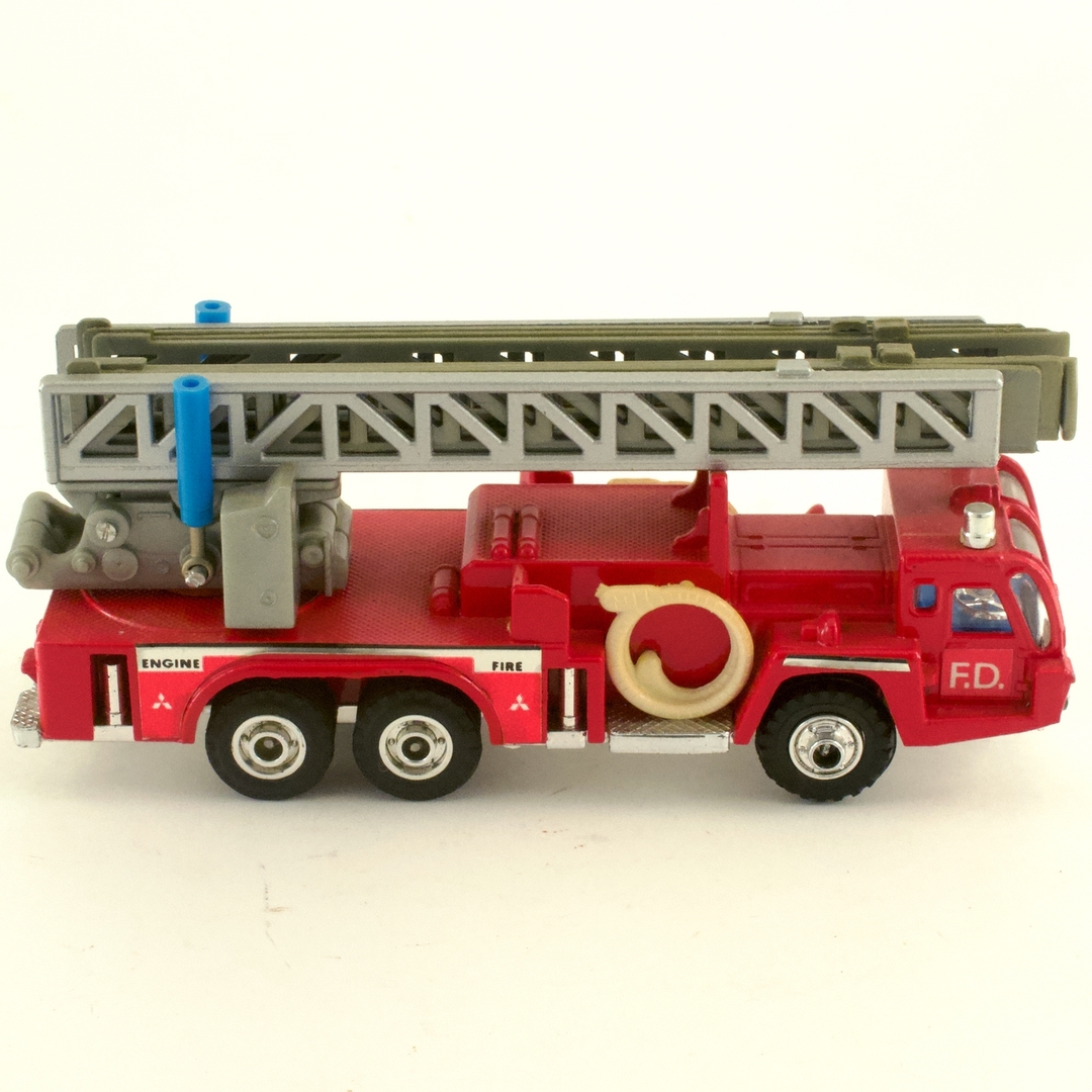 シンセイ ミニパワー 三菱ふそう(FUSO) K201(改)型 はしご消防車 1/70拍卖