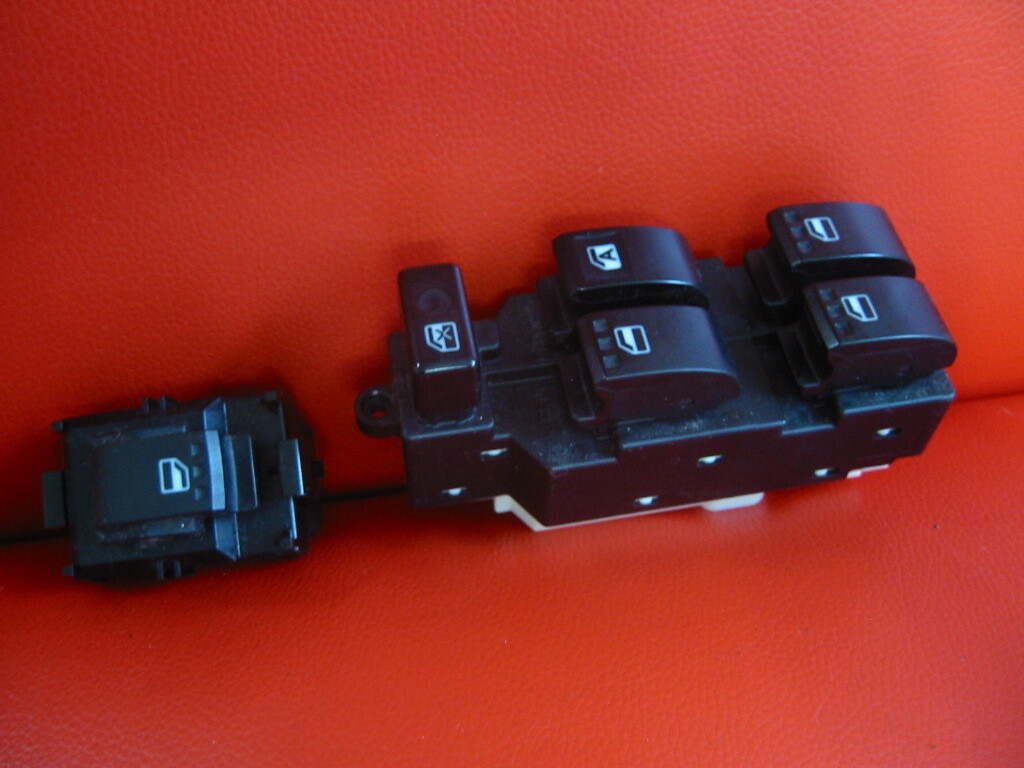 S321G パワーウインドウスイッチ おまけ付き 格安で!アトレーワゴン拍卖