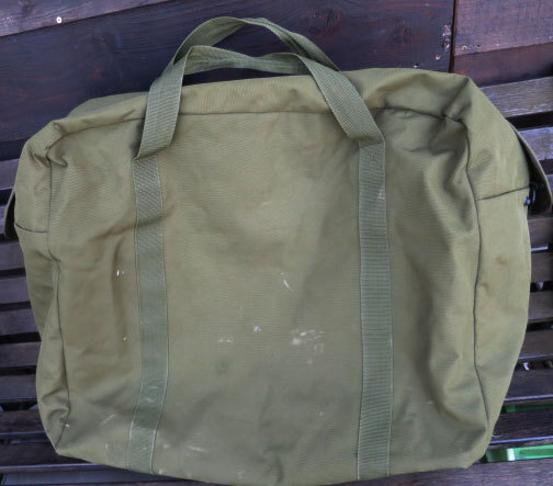 UBA4キットバッグUNKNOWNアメリカ古着ミリタリーバッグKITBAGコーデュラナイロン空軍USAF緑系オールド拍卖