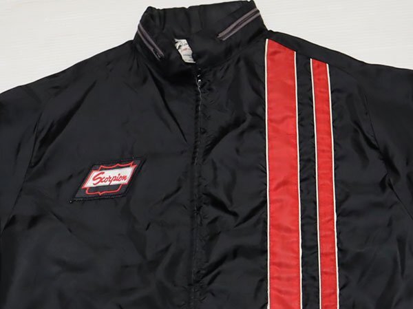 NJ97レーシングジャケットUNKNOWNアメリカ古着カナダ製ナイロンジャケット80’Sビンテージ黒系x赤ラインLシングル襟パーカー付きTALON拍卖
