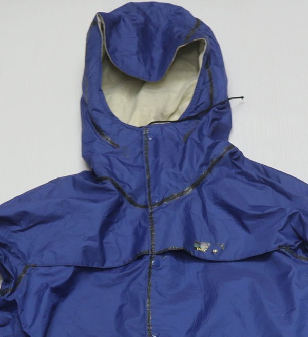NJ94パタゴニアPATAGONIAアメリカ古着ナイロンジャケット80’90'SビンテージXSレインパーカー合羽デカタグ青系アウトドアジャケット/コート拍卖