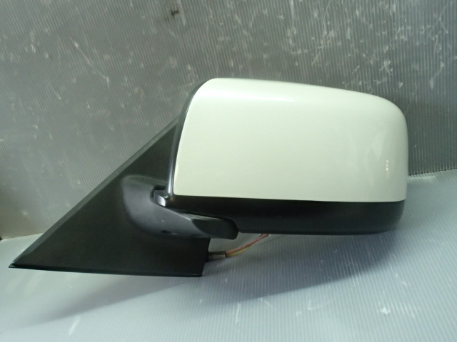 【2614】2013年式 セレナ C26 MR20DD 左ドアミラー QAB ホワイトパール 96302-1VA0A 棚B2-2拍卖