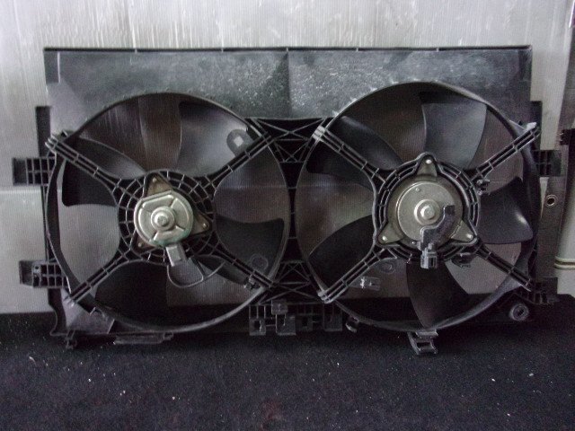 デリカ D5 ラジエーターファン CV5W 電動ファン シュラウド 1355A142 MR312898 1355A093 拍卖