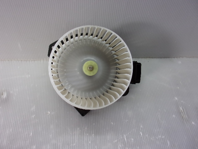 【2645】平成26年式 ワゴンR MH34S R06A ヒーターモーター 棚T-1拍卖