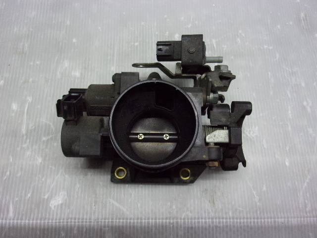 【2646】平成18年式 ムーブ L185S KFVE 4WD スロットルボディ 22210-B2010 棚E2-1拍卖