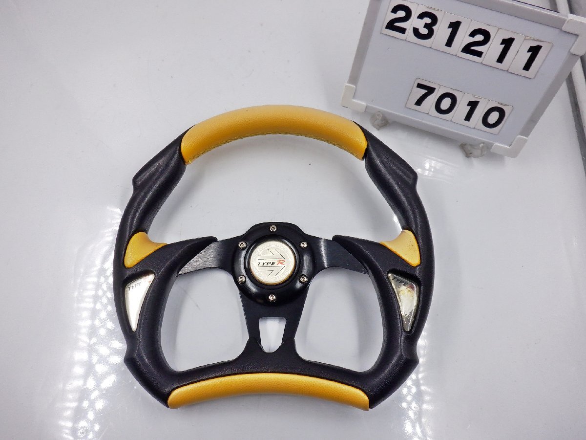 ☆メーカー不明 MOMOタイプ スポーツステアリングホイール☆ ステアリング イエロー/ブラック ★送料無料(沖縄・離島は除く)★ 231211拍卖