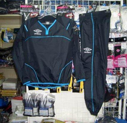 アンブロ ジュニアPTパフォーマンスピステ上下黒 ブラック150cm umbro キッズ 子供 新品 レトロ 即決/拍卖