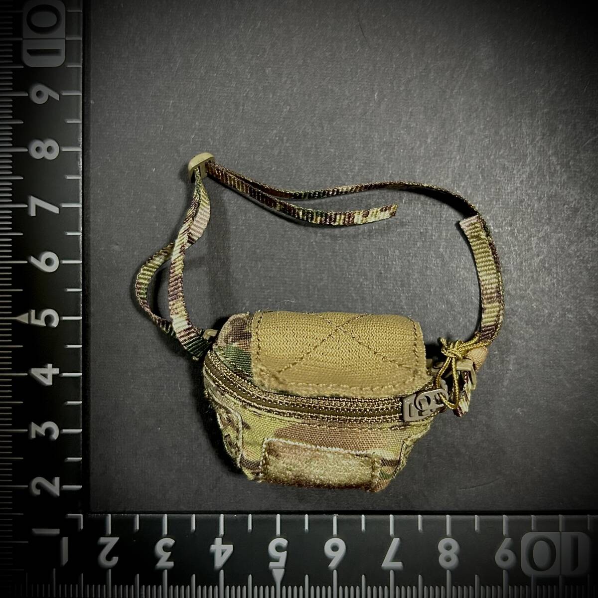 【値上げ予定】DAMTOYS製 模型 1/6 スケール 男性 フィギュア用 装備 部品 ウェストポーチ バッグ 高品質(未使用拍卖