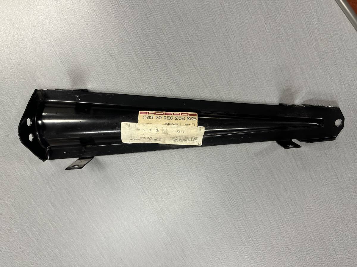 PORSCHE(ポルシェ)928(92〜95年式)用 フロントフェンダーストラット拍卖