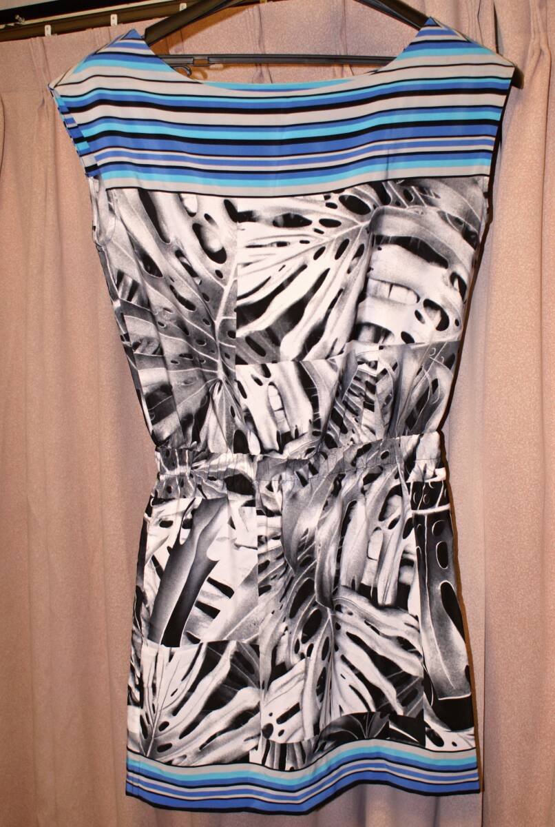 アルマーニエクスチェンジ おしゃれなワンピース拍卖