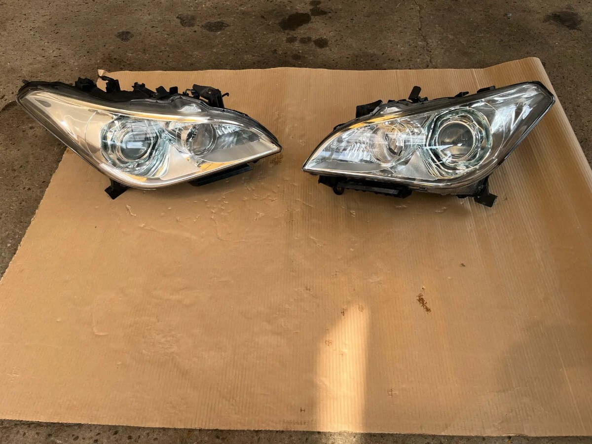 Nissan Y51 koito 100-23035 HID ヘッドライト 左右拍卖