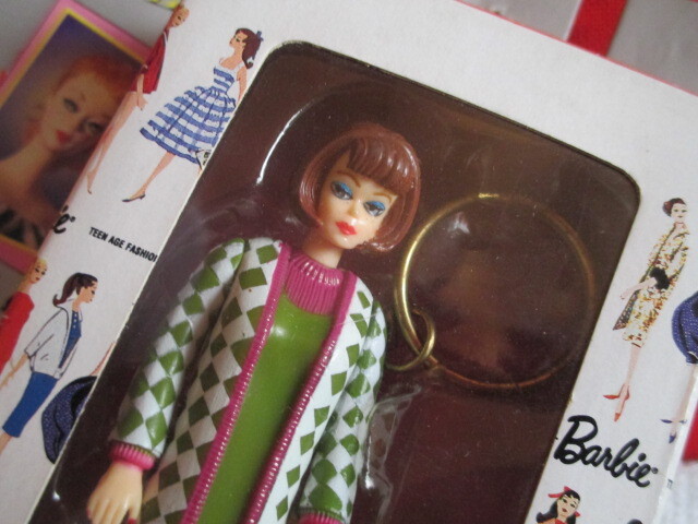 ★90年代 ヴィンテージバービー キーリング キーホルダー バービー ブルネット Poodle Parade プードル パレード バービー 新品箱入り拍卖