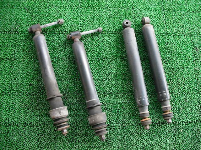 『B231』112800,ルノー4,GTL,RENAULT,左右 フロント リア ショック セット,422z拍卖