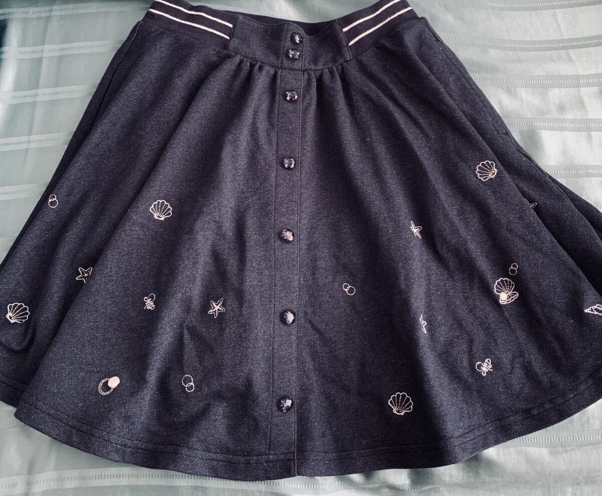 新品 メゾピアノスカート ストレッチデニム インナーパンツ付き Junior M(150)拍卖