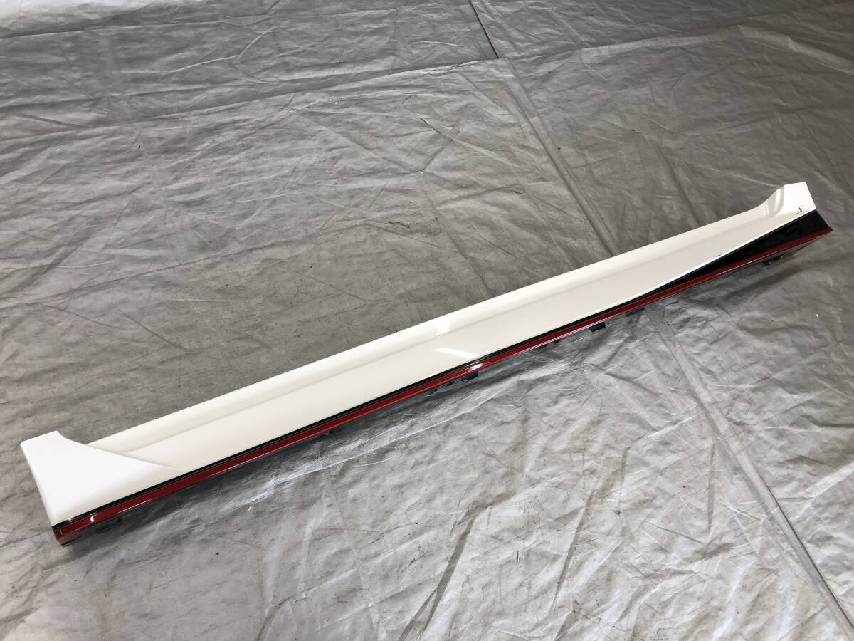 □□2409-W49 FE13 ノート オーラ ニスモ NOTE AURA NISMO 純正 左サイドステップ 76853-6XS0H ピュアホワイトパール拍卖