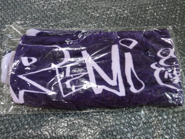 ★未開封即決 ももいろクローバーZ 公式グッズ ももいろクリスマス2012 マフラータオル 高城れに ver. おまけ(ペンライト他)付 アイドル拍卖