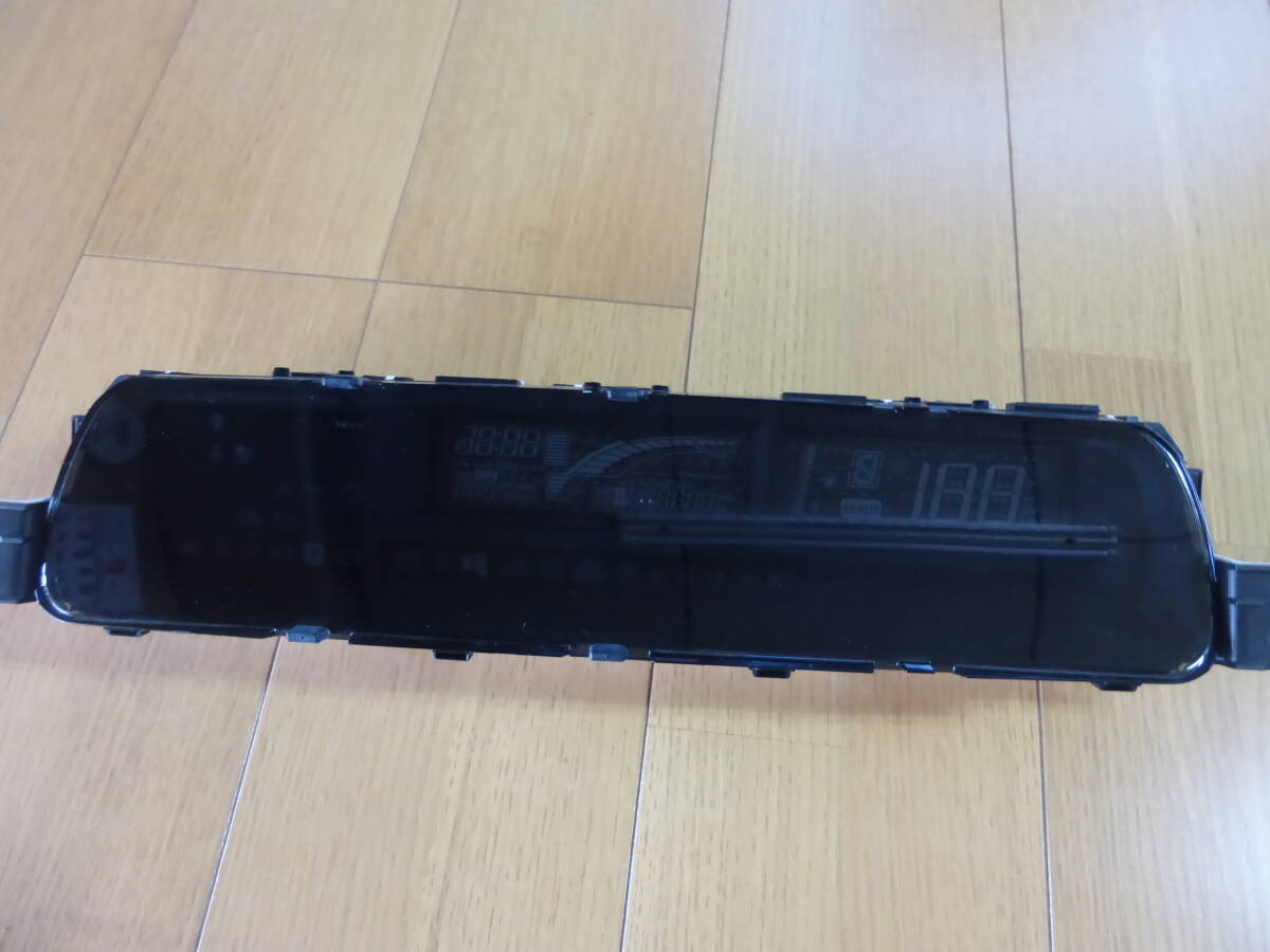 NHP10 アクア Gグレード スピードメーター拍卖