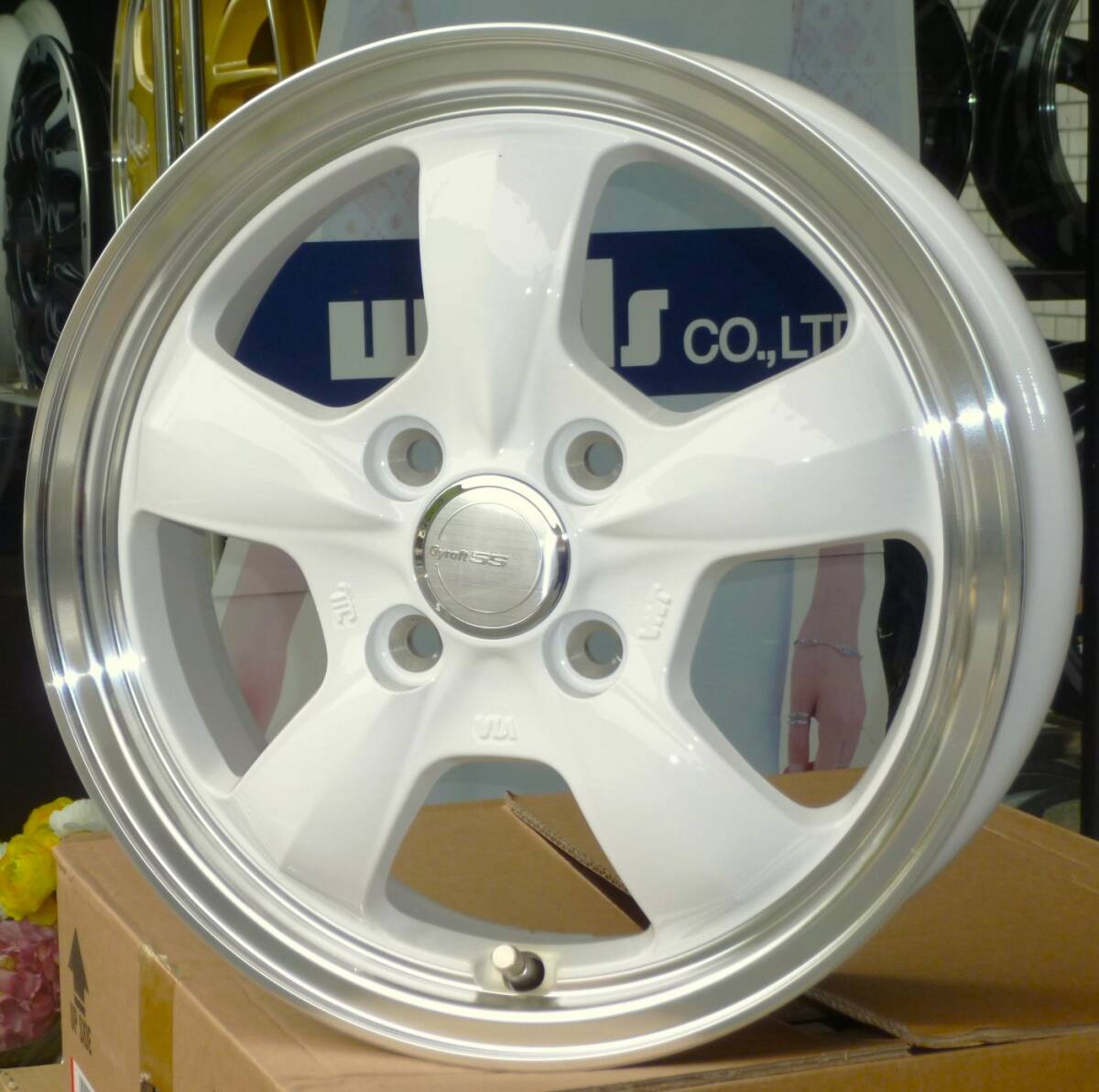 税込! DA17W系 エブリイワゴン用 ホイール「GYRAFT-5S」W 新品1台分 (エブリー・エブリィ拍卖