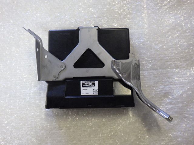 ★カムリ G AXVH70★ハイブリッドビークルコントロール コンピュータ 純正 中古 89981-33450拍卖