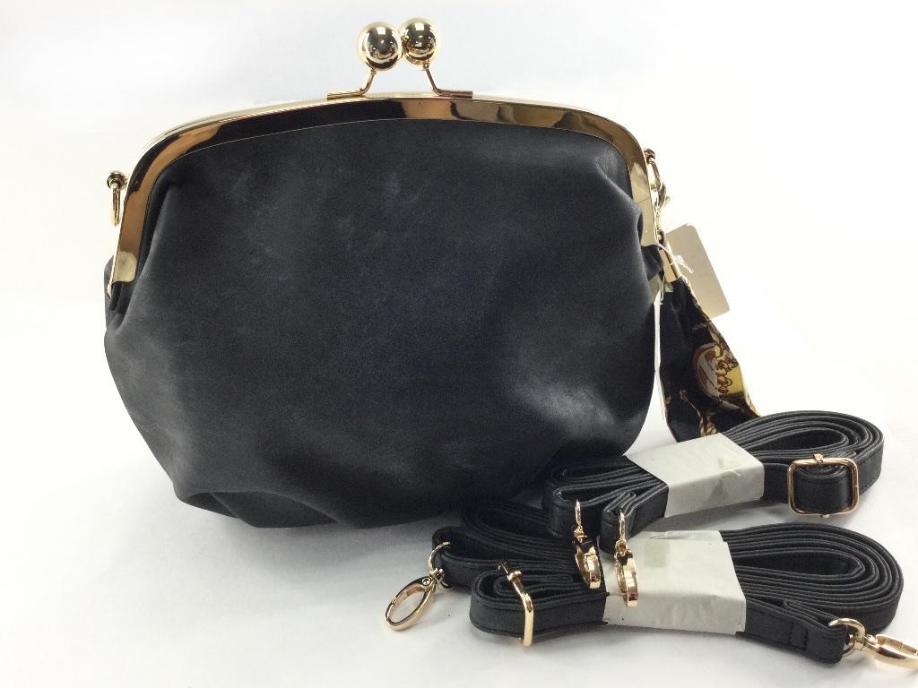 がま口ショルダーバッグ レトロ スカーフチャーム付き ブラック拍卖