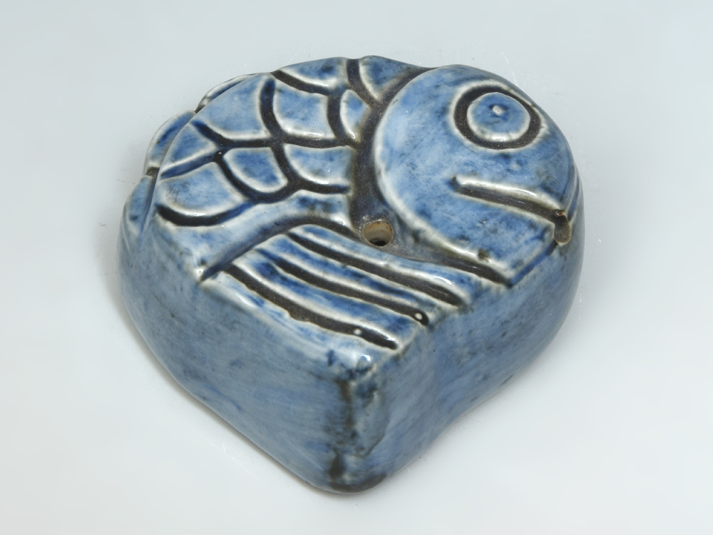 李朝 魚形 水滴 書道具 文房道具 文道具 陶磁器 水差 文房四宝 z8153t拍卖