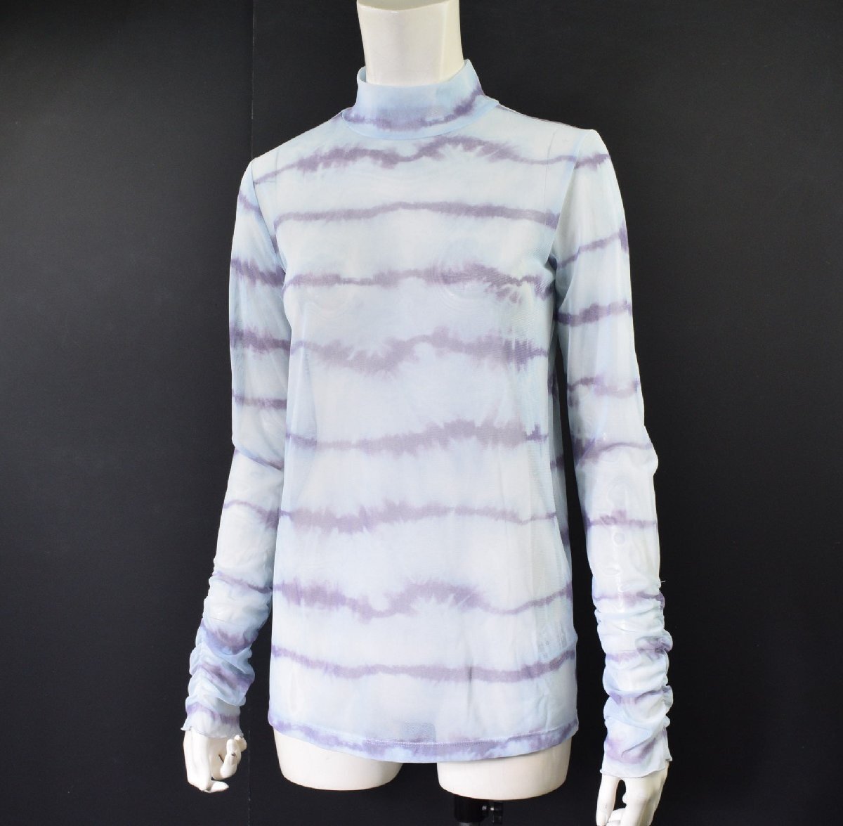 3012-DD00040★ローリーズファーム LOWRYS FARM★ぼかしブルー系 メッシュ素材 シアースキン ハイネック ロングスリーブ拍卖