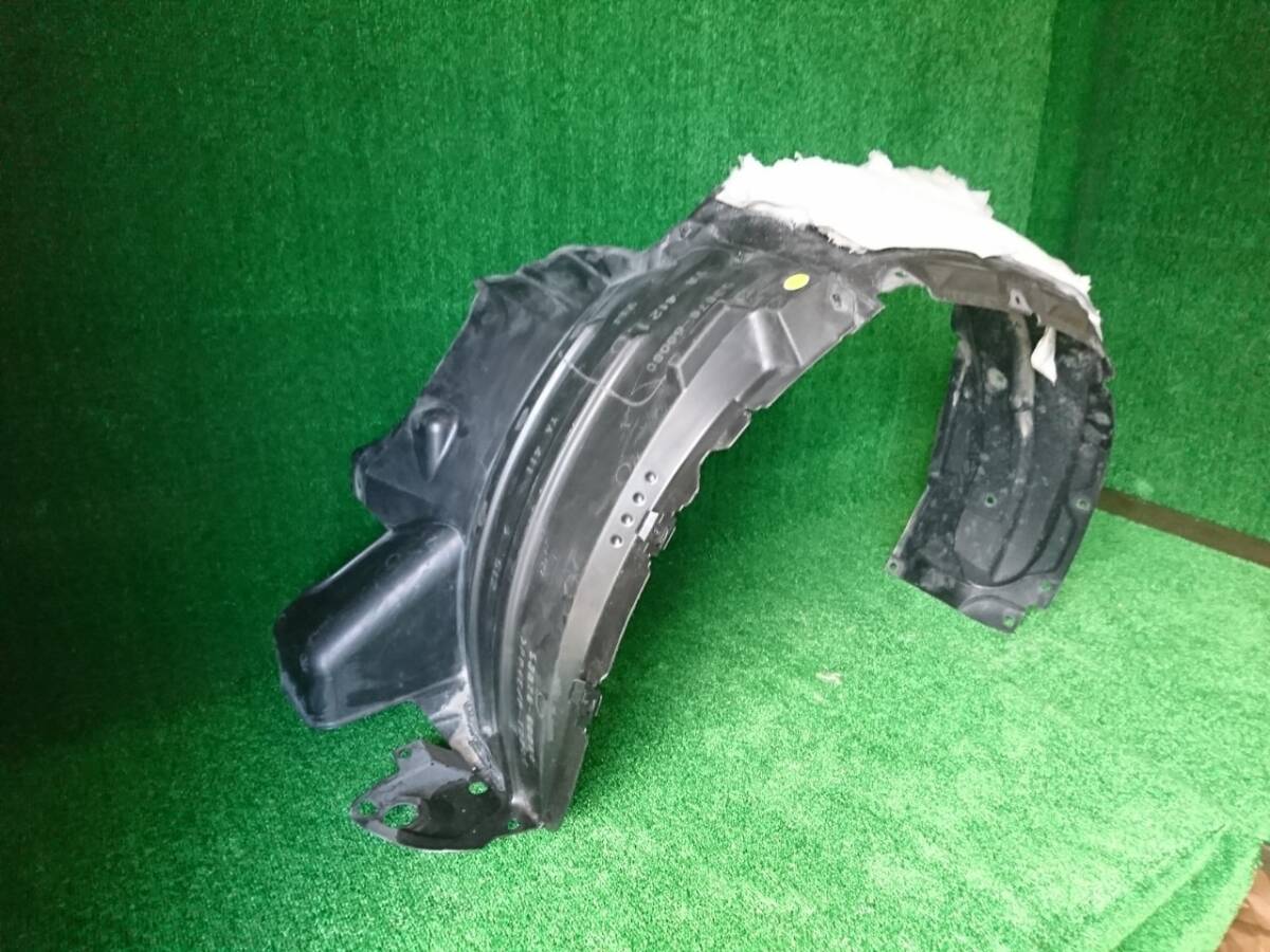 URJ202W ランドクルーザー 左フェンダーライナー(21532)拍卖