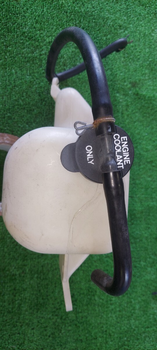 JZX81 用ラジエーターサブタンク拍卖