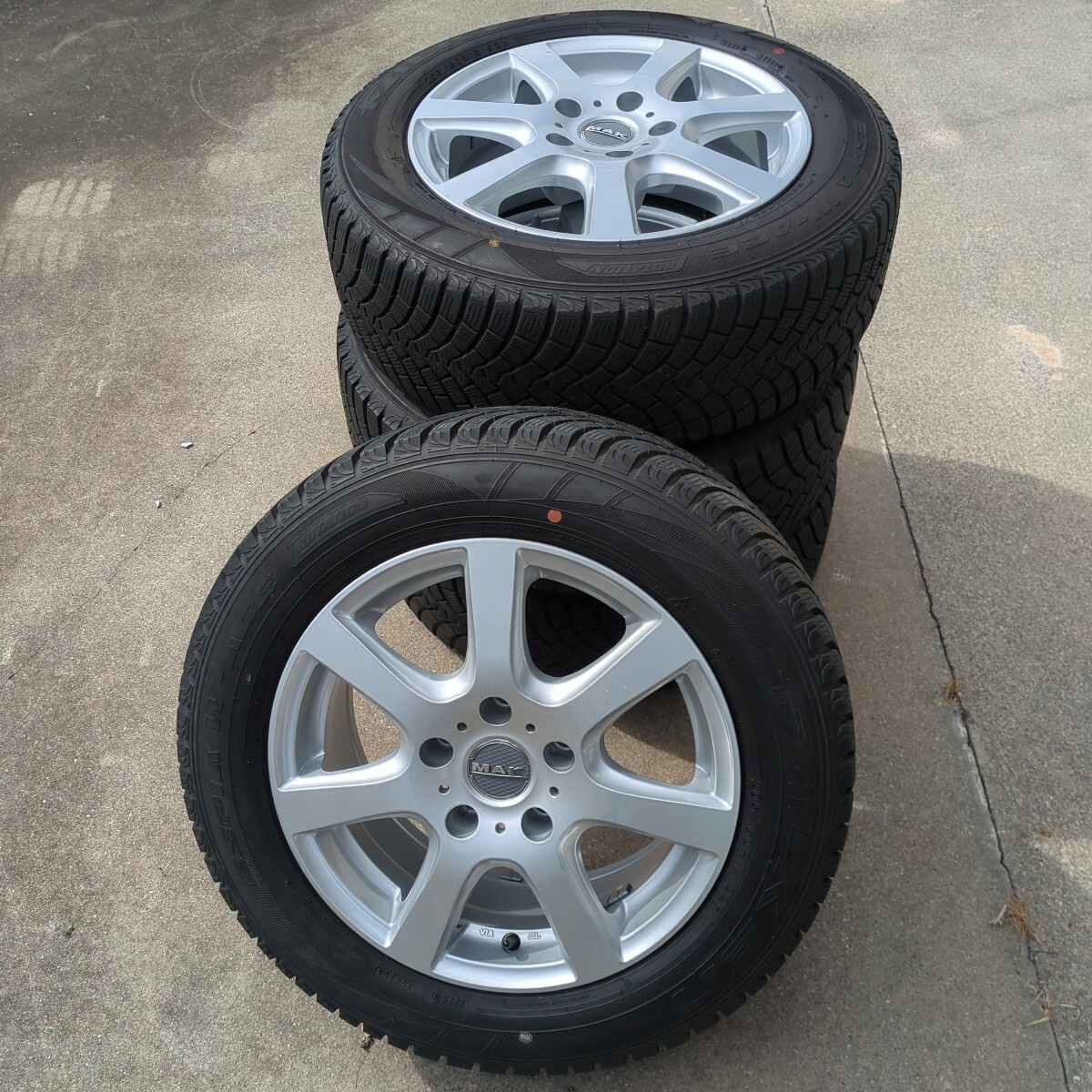 205/60R16 92H スタッドレスタイヤ FALKEN ESPIA W-ACE アルミホイール付き BMW E90/F30/F324本セット 日曜週末クーポン拍卖