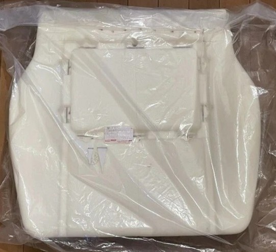 新品 純正品 TOYOTA トヨタ フロントシートクッション パッド セパレートタイプ 助手席側 ランドクルーザー FJ80系 FZJ80系 HDJ80系拍卖
