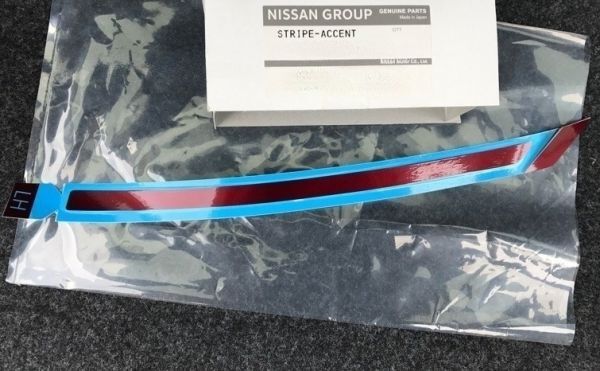 新品 純正品 NISSAN 日産 ドアミラー ストライプアクセント 助手席側 ノート E12拍卖