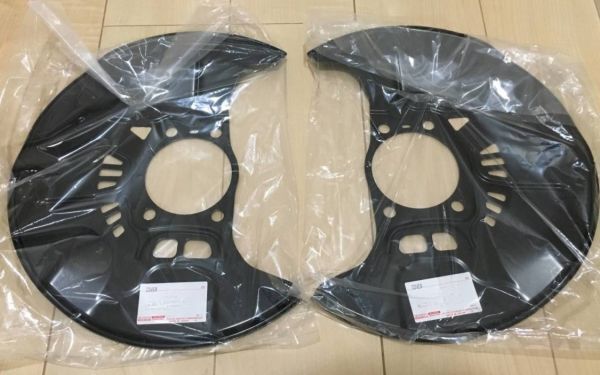 新品 純正品 TOYOTA トヨタ ディスクブレーキダスト カバー FR 左右セット アルファード ヴェルファイア 20系 ハリアー AVU65拍卖