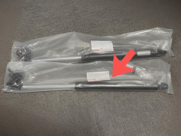 新品 純正品 TOYOTA トヨタ フードダンパー フードサポート 運転席側 RH MARK2 マーク2 CHASER チェイサー拍卖