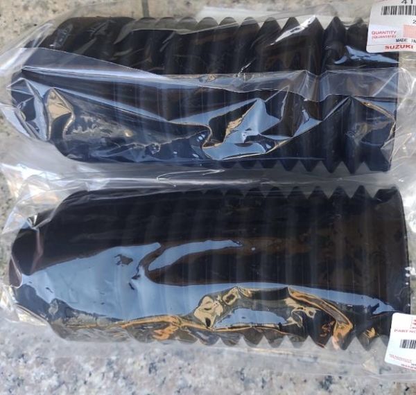 新品 純正品 SUZUKI スズキ ストラットダストカバー アルト HA36S拍卖