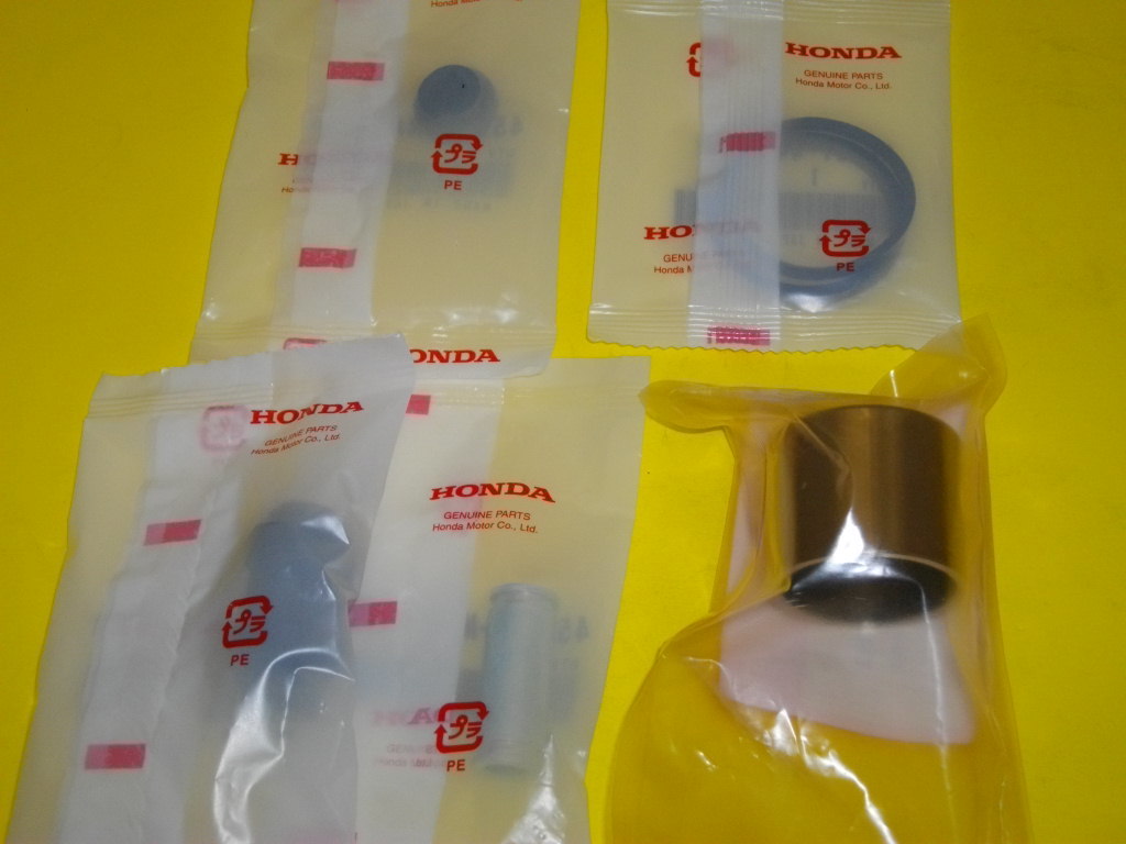 リヤブレーキキャリパーOHセット VTR05 ホーネット250 MC31 ホンダ 純正新品拍卖