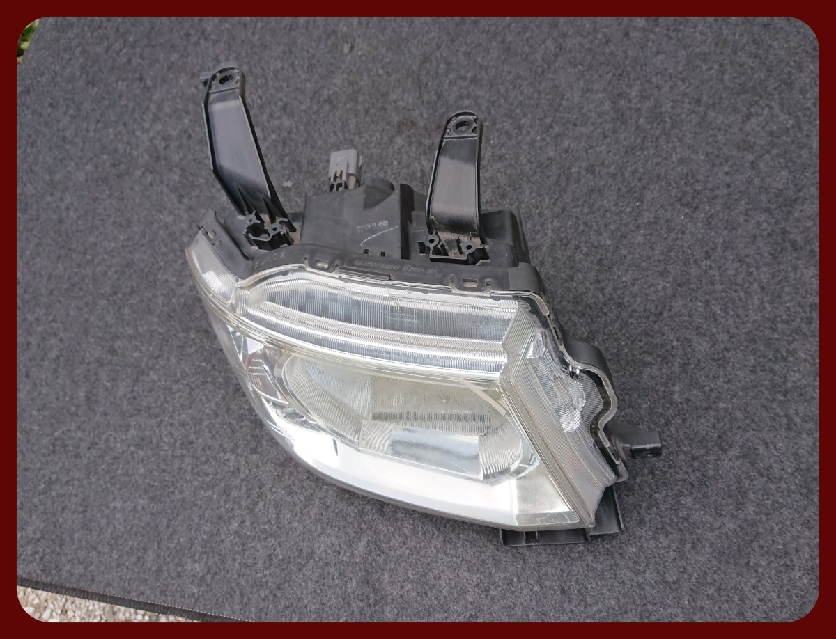 三菱 ekワゴン h82w ヘッドライト 右 stanley p6519 A-399拍卖