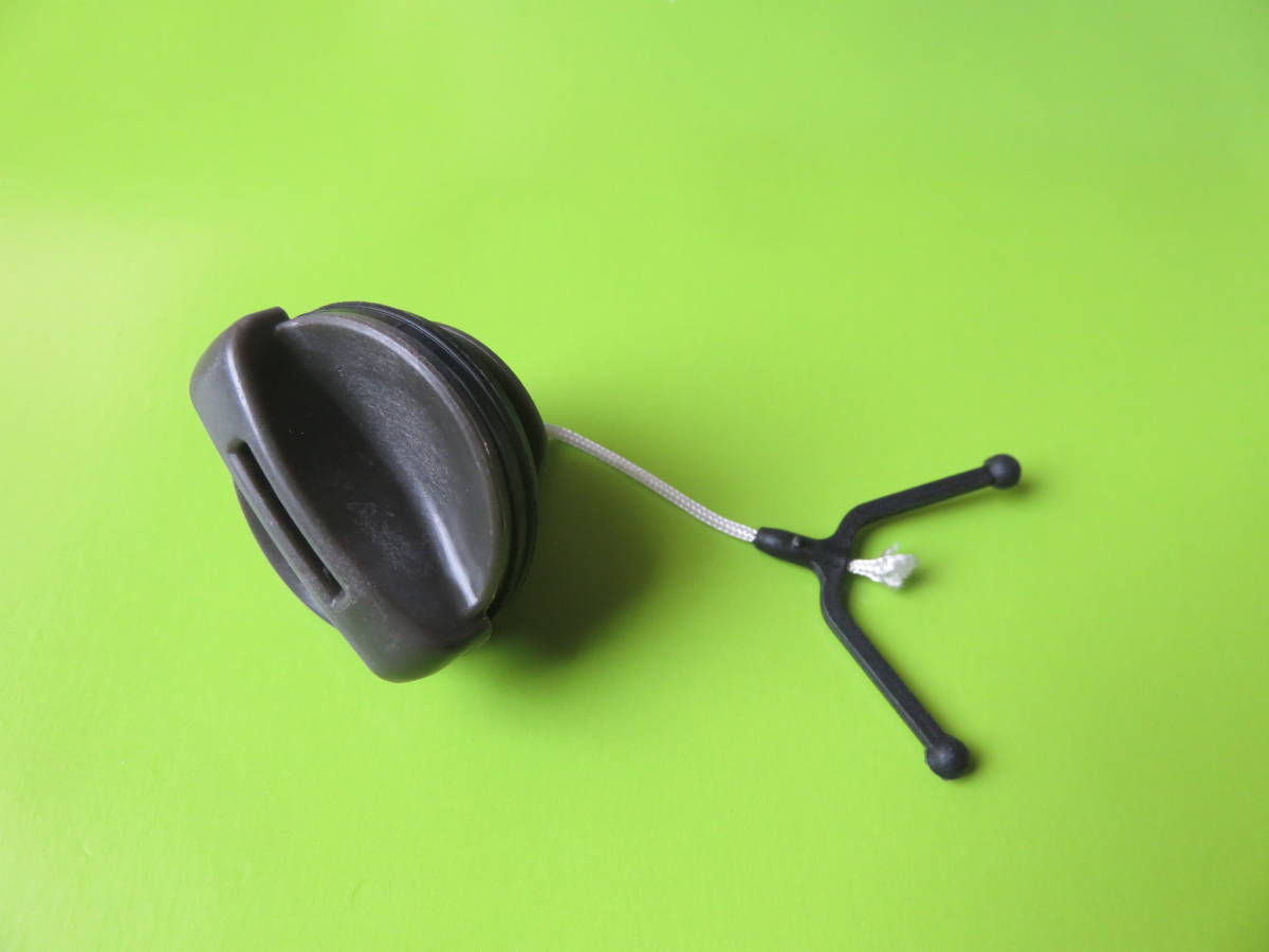 ハスクバーナー 燃料キャップ 345 350  チェンソー  チェーンソー 蓋 Husqvarna  (C009)拍卖