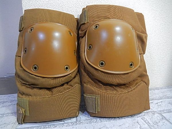 G83 未使用!サイズM ◆ALTA製コヨーテカラー タクティカルニーパッド◆米軍◆サバゲー!バイク!拍卖