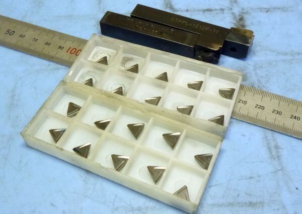 FA607 12mm角 スローアウェイ ボーリング CERADEX CTFP L/R 1212F-11 チップ付 中古拍卖